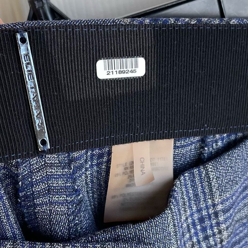 Elie Tahari Leena Plaid Cropped Pants (Blue Plaid) - Medium - Picture 10 of 12